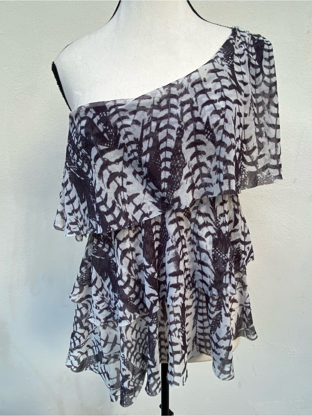 Y2K Subversive White Grey Tiered Ruffle Mesh One Shoulder Asymmetrical Top Small